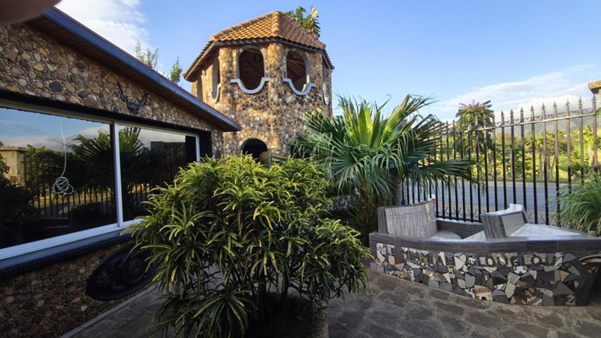Hotel Restaurant Le Miamiam Glouglou Ambositra Exterior foto